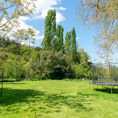 Semesterbostad Bord De Riviere, 7500 M2 De Nature *